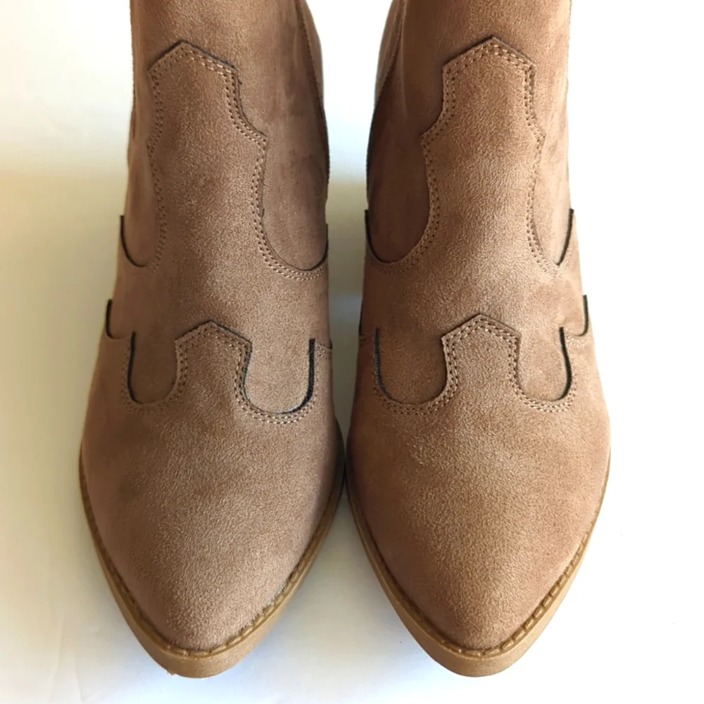 American Rag Tan Kayyla Booties Pointed Toe Faux Suede Inside Zip Size 6.5